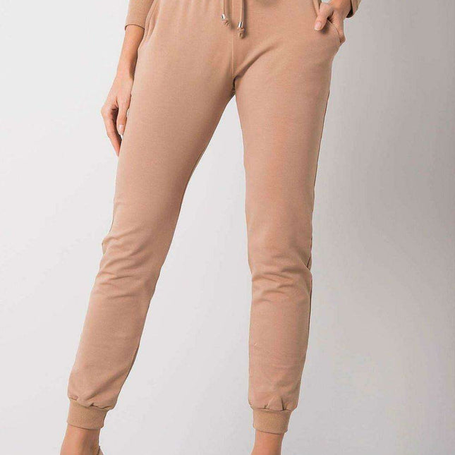 Sleek Women's Black Slim Fit Sweatpants: Stylish Tracksuit Bottoms