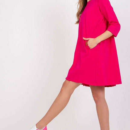Versatile Cotton Blend Daydress - Trendy 3/4 Sleeves, Relaxed Fit with Functional Pockets