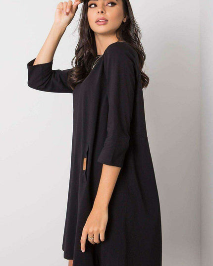 Versatile Cotton Blend Daydress - Trendy 3/4 Sleeves, Relaxed Fit with Functional Pockets