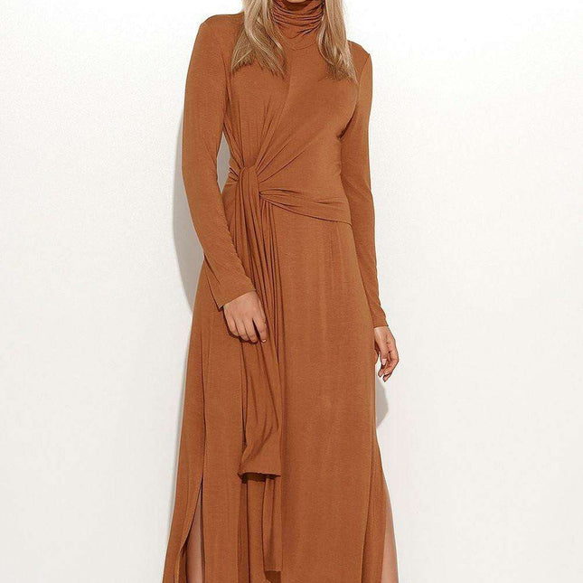 Chic Turtleneck Maxi Dress with Elegant Detailing