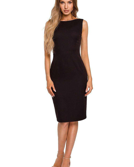 Chic Sleeveless Pencil Dress with Eye-Catching Chain-Back Detail