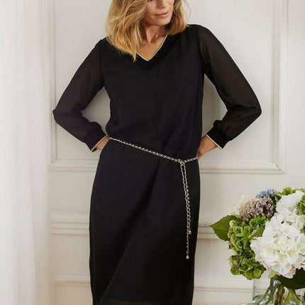 Elegant Black Long-Sleeve Evening Gown