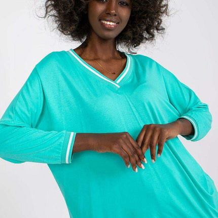 Chic V-Neck Top with Three-Quarter Sleeves