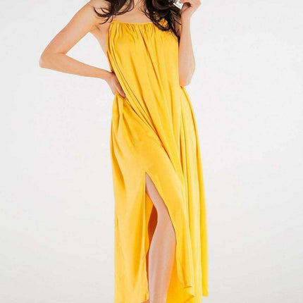 Effortlessly Chic Viscose Maxi Dress with Statement Ring Detail