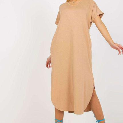 Chic Everyday Dress with Functional Side Pockets