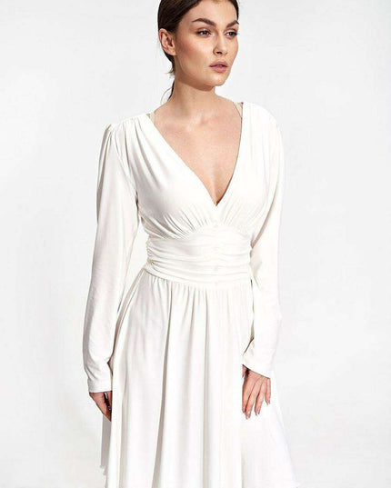 Elegant Sweetheart Flared Dress