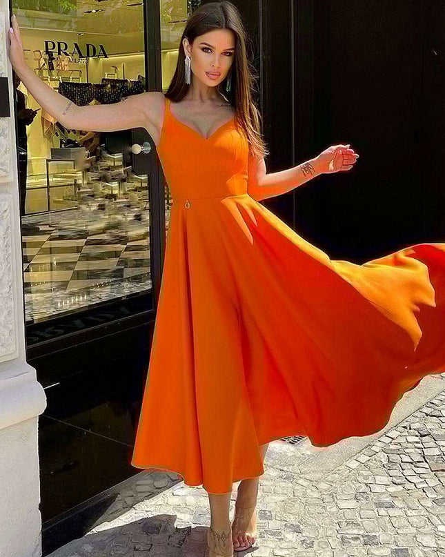 Chic Strapless Flare Midi Dress with Exposed Shoulders