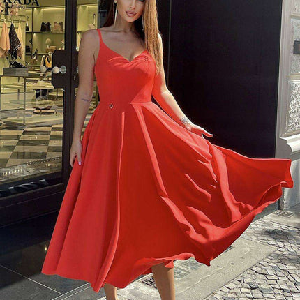 Chic Strapless Flare Midi Dress with Exposed Shoulders
