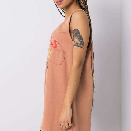 Chic Sleeveless Top with Unique Graphic Design