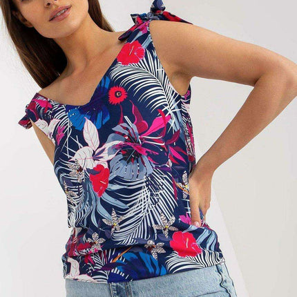 Heartline Elegance Top Rue Paris Heart Neckline Chic