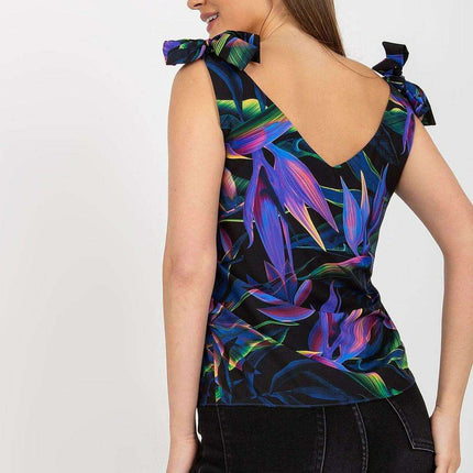 Heartline Elegance Top Rue Paris Heart Neckline Chic