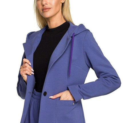 Revolutionary Knitted Hooded Jacket with Adaptive Collar Feature