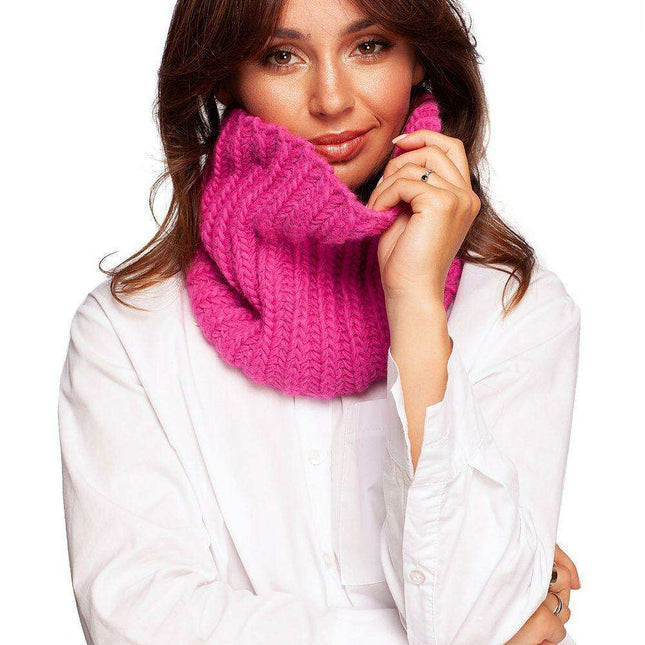 Chic Knit Infinity Scarf for Stylish Winter Warmth