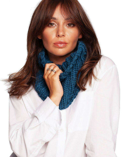 Chic Knit Infinity Scarf for Stylish Winter Warmth
