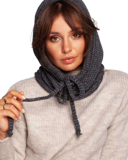 Cozy Autumn Elegance: Knit Infinity Scarf for Fall Fashion