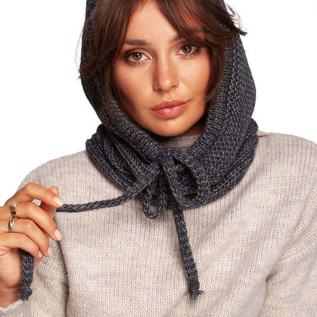 Cozy Autumn Elegance: Knit Infinity Scarf for Fall Fashion