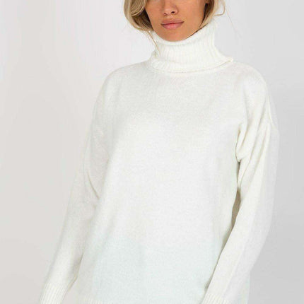 Chic Parisian Turtleneck Sweater For Elegant Everyday Wear