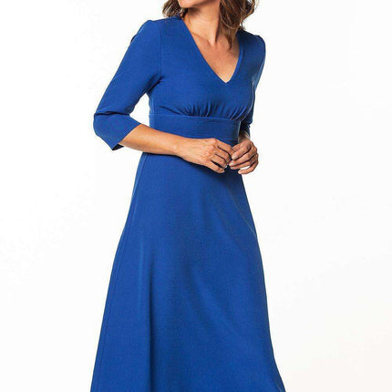 Elegant Maxi Dress with 3/4 Sleeves and Zipper Fastening