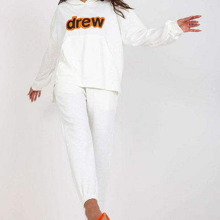 Chic Comfort Lounge Set – Modern Women’s Cotton Lounge Ensemble