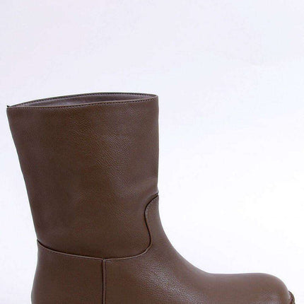 Chic Organic Leather Boots for Modern Women - Model 172871