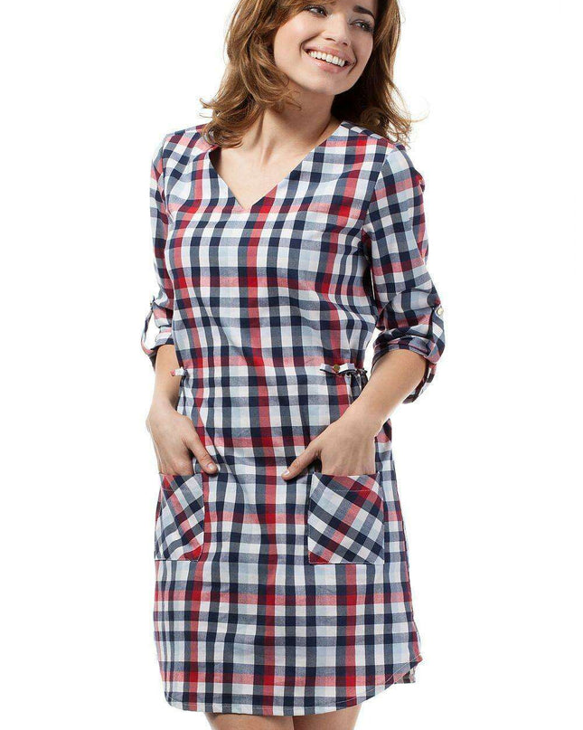 Elegant Plaid Daydress with Heart-Shaped Neckline and Gold Accents for a Stylish Look