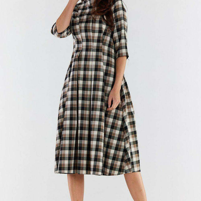 Chic Checkered Midi Daydress