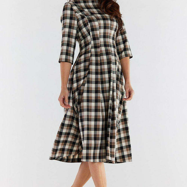 Chic Checkered Midi Daydress