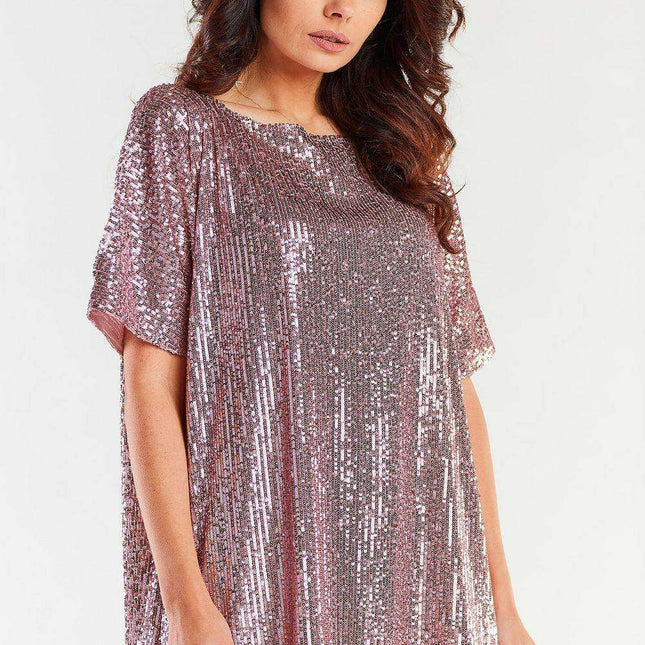 Elegant Heart Neckline Evening Gown - Crafted in Poland