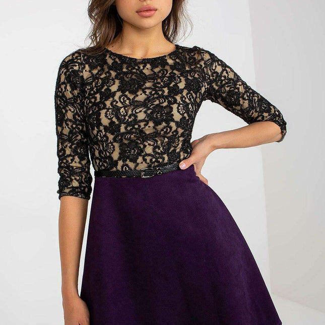 Timeless Grace: Lakerta Lace Evening Gown