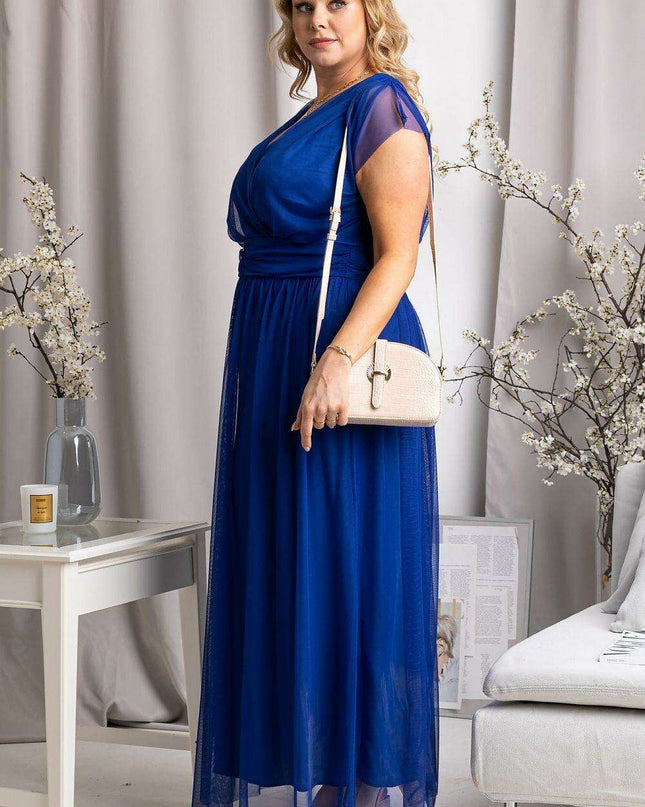Chic Plus Size Manuela Maxi Dress for Curvy Beauties