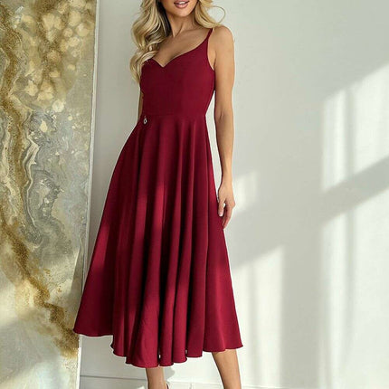 Chic Strapless Flare Midi Dress with Exposed Shoulders