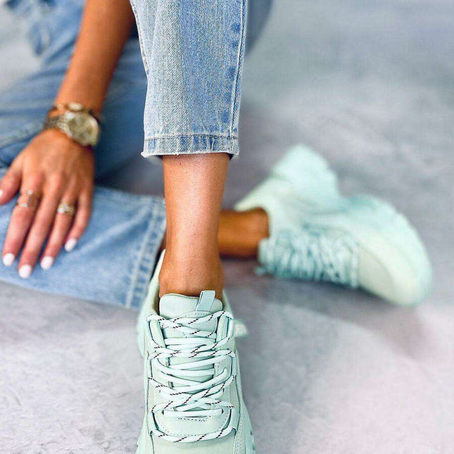 Stylish Women's Athletic Sneakers - Model 177299