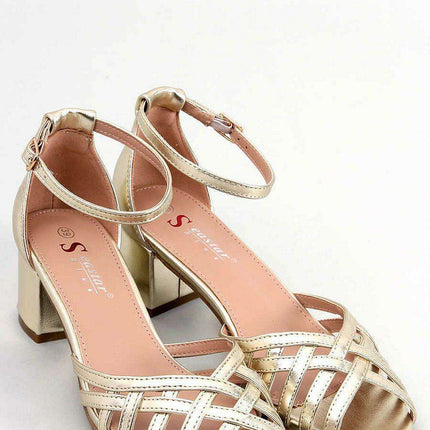 Chic Comfort Heel Sandals Style 177337