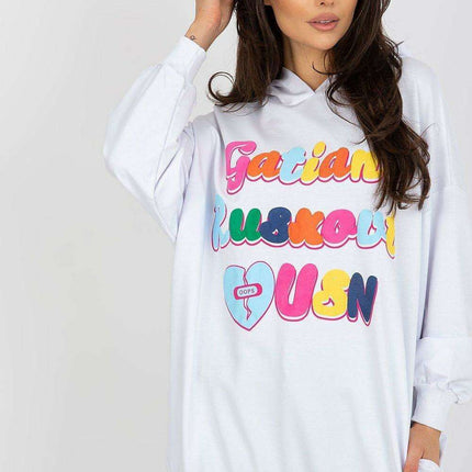 Chic Hooded Sweatshirt with Pockets and Trendy Details