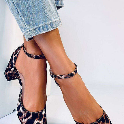 Chic Women's Block Heel Pumps - Model 179405