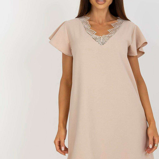 Chic Lace Embellished Daydress for Effortless Casual Style