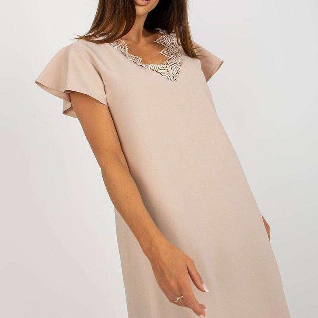 Chic Lace Embellished Daydress for Effortless Casual Style