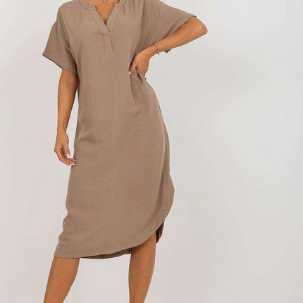Chic Heart Neckline Shirt Dress with Side Slit - Effortless Daytime Style