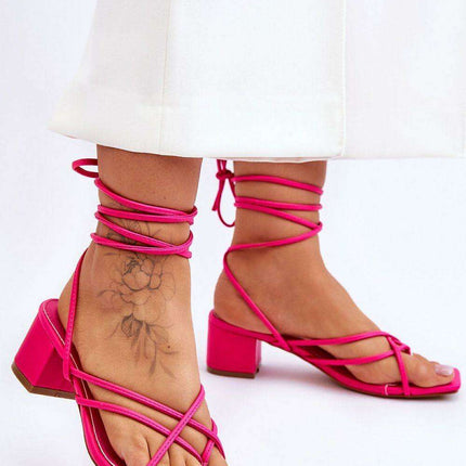 Chic Strappy Sandals - Model 180122