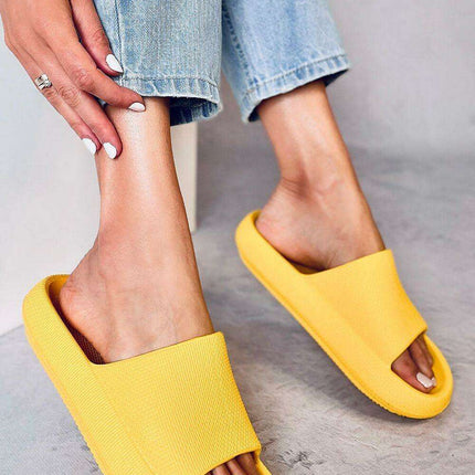 Cushioned Women's Summer Flip-Flops Model 180436