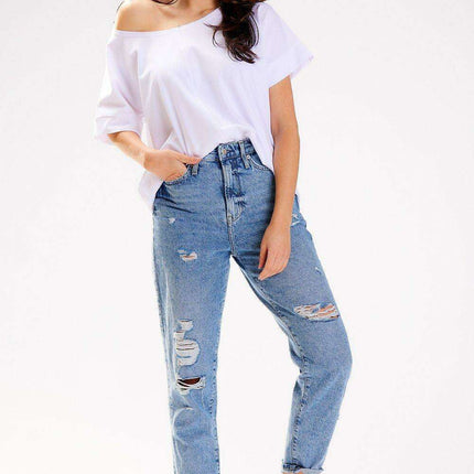 Elegant Asymmetric Boatneck T-Shirt for Fashion-Forward Styling