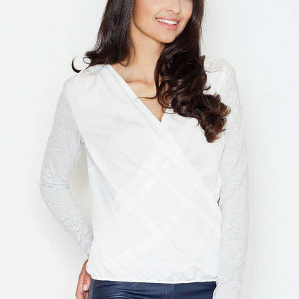 Elegant Two-Tone Pleated Blouse for Timeless Style