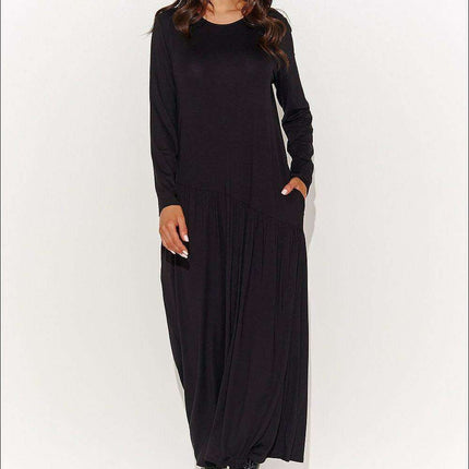 Elegant Viscose Knit Maxi Dress with Modern Touches