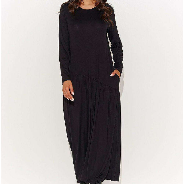 Elegant Viscose Knit Maxi Dress with Modern Touches