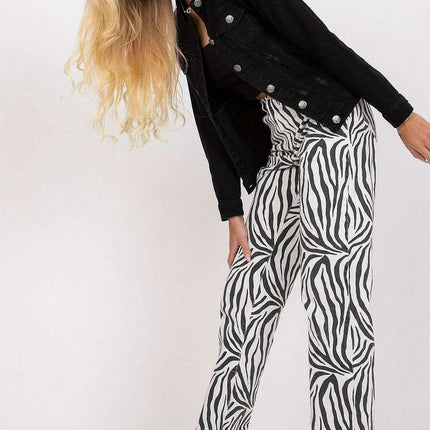 Rue Paris Chic Black Denim Jacket for Women Everyday Style