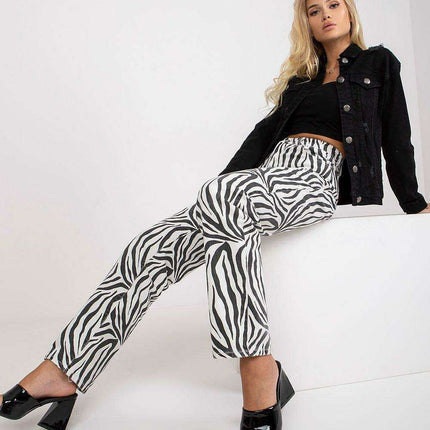 Rue Paris Chic Black Denim Jacket for Women Everyday Style