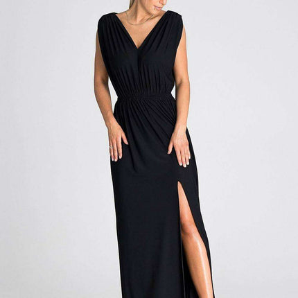 Chic Ruffle-Accented Maxi Dress with Pagon Details