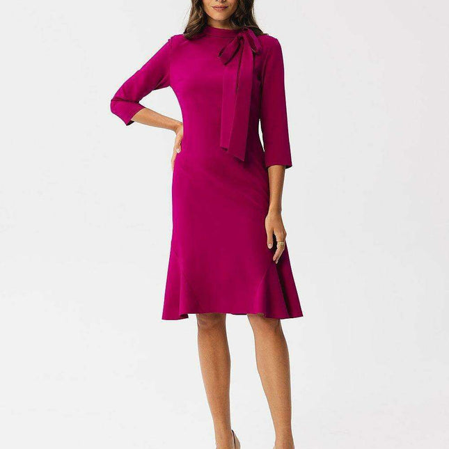 Sophisticated Ruffle-Back Day Dress with Stand-Up Collar