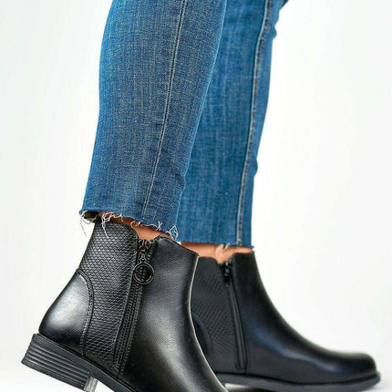 Chic Fur-Lined Winter Booties for Ultimate Comfort