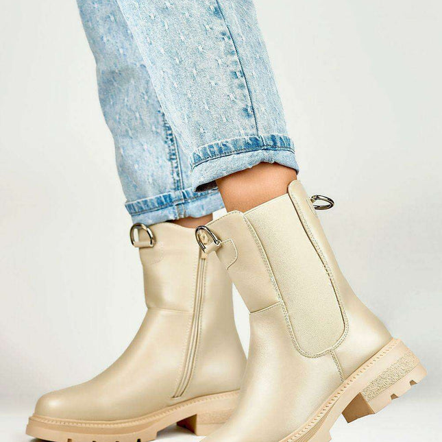 Chic Weatherproof Leather Boots for Autumn and Winter